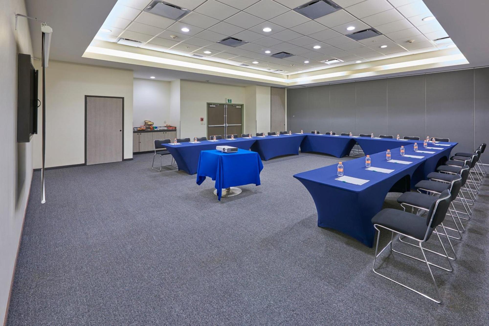 City Express Junior By Marriott Puebla Finsa Экстерьер фото